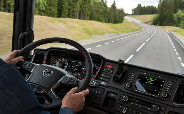 Scania introduce il cruis control