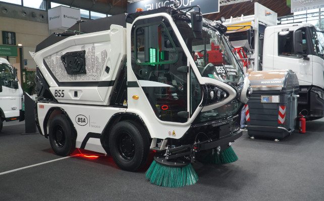 busigroup presenta la nuova spazzatrice idrostatica